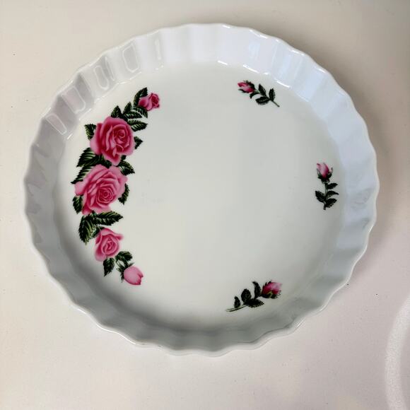Vintage Christineholm Rose Pattern White Ceramic Fluted Quiche Pie Tart Dish - Picture 1 of 4